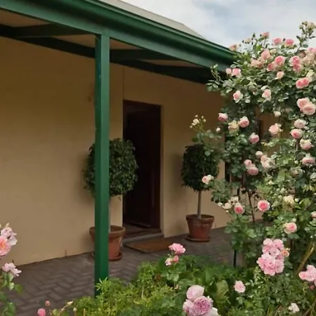 Country Pleasures Bed And Breakfast-3